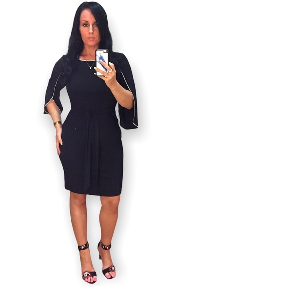 Meet your Posher, Lisa Michelle.💎 - Picture 11 of 15